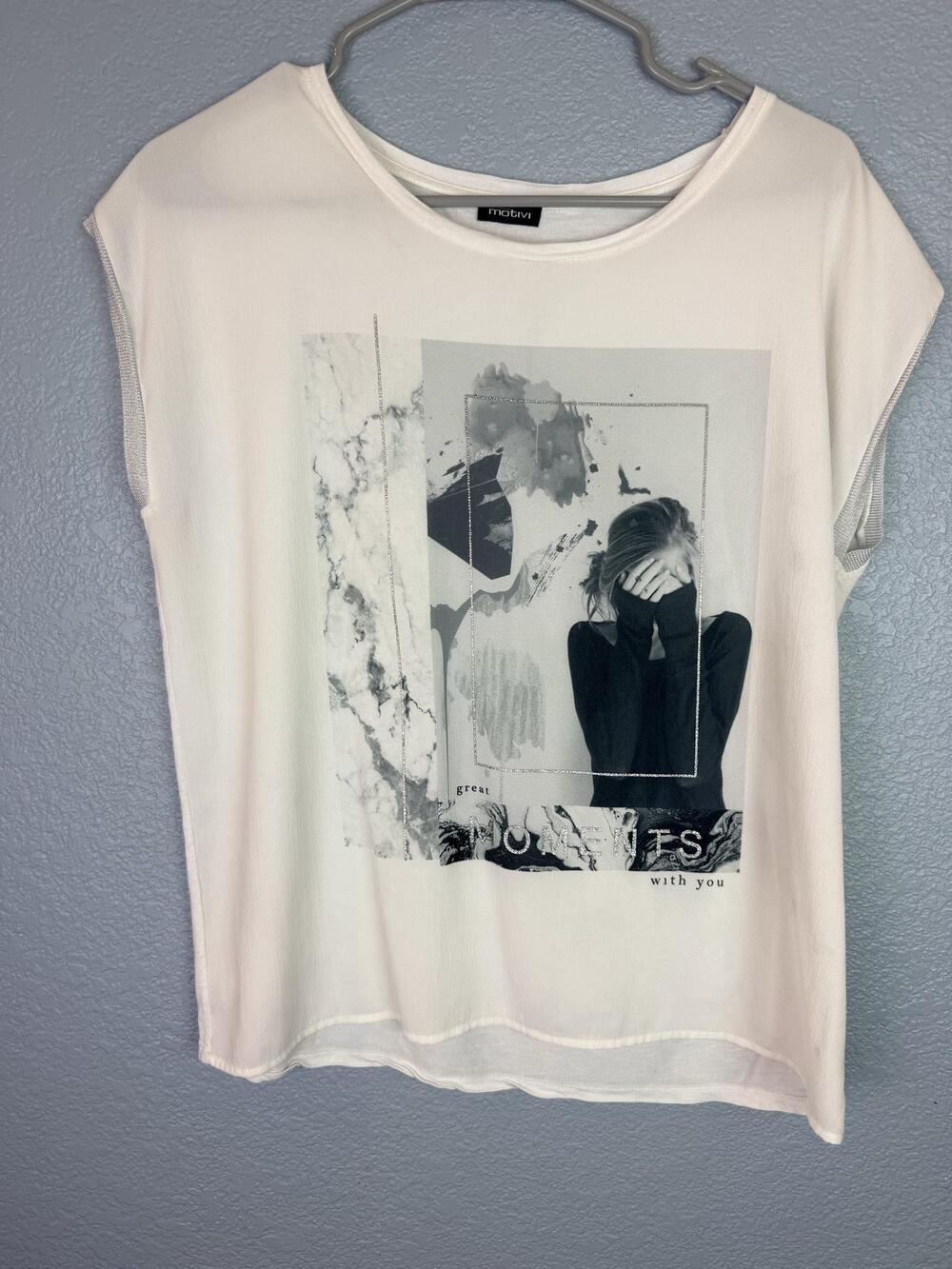 Motivi Shirt Womens Medium White Graphic Photo Moments With You Glitter Top